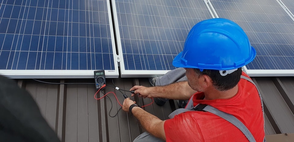 Pourquoi opter pour des panneaux solaires dans mon logement ?